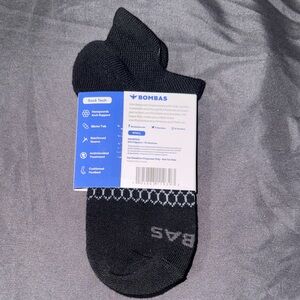 Bombas unisex No-Show Athletic Socks with Patterned Arch NWT